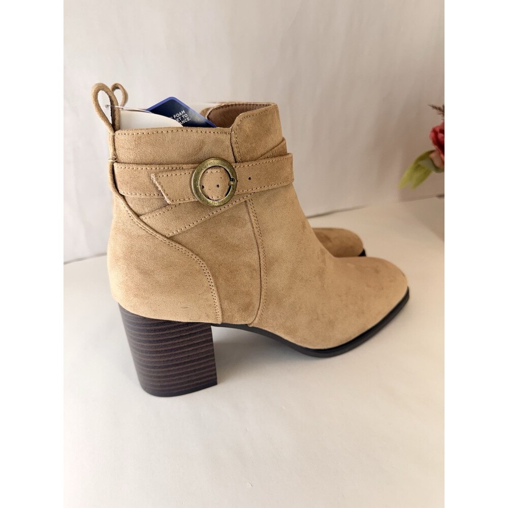 NEW: Sonoma Sonja  Suede Booties Women's 7.5 M Side Zip Ankle Heeled Shoes - Picture 8 of 16